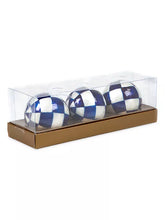 Load image into Gallery viewer, Royal Check Capiz Balls Set of 3