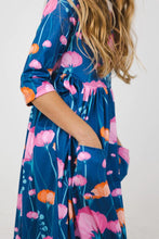 Load image into Gallery viewer, Poppies 3/4 Sleeve Pocket Twirl Dress