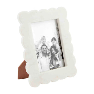 5x7 Scalloped Marble Picture Frame