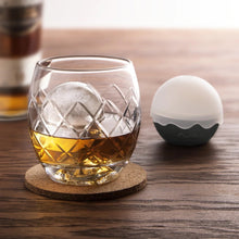 Load image into Gallery viewer, Final Touch 5pc Whiskey Rock Glass Set